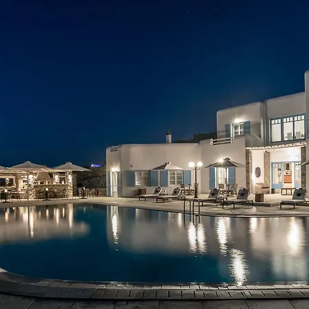 Capo Di Mykonos Hotel 4*