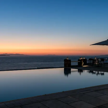 Capo Di Mykonos 4*