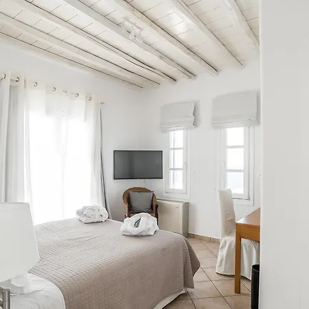 Capo Di Mykonos Hotel 4*