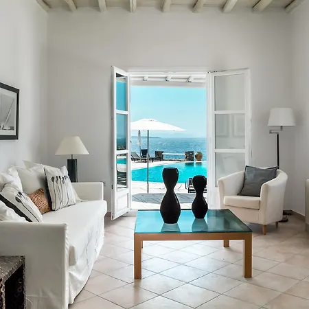 Capo Di Mykonos 4*